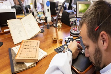 唐山劳力士表维修电话